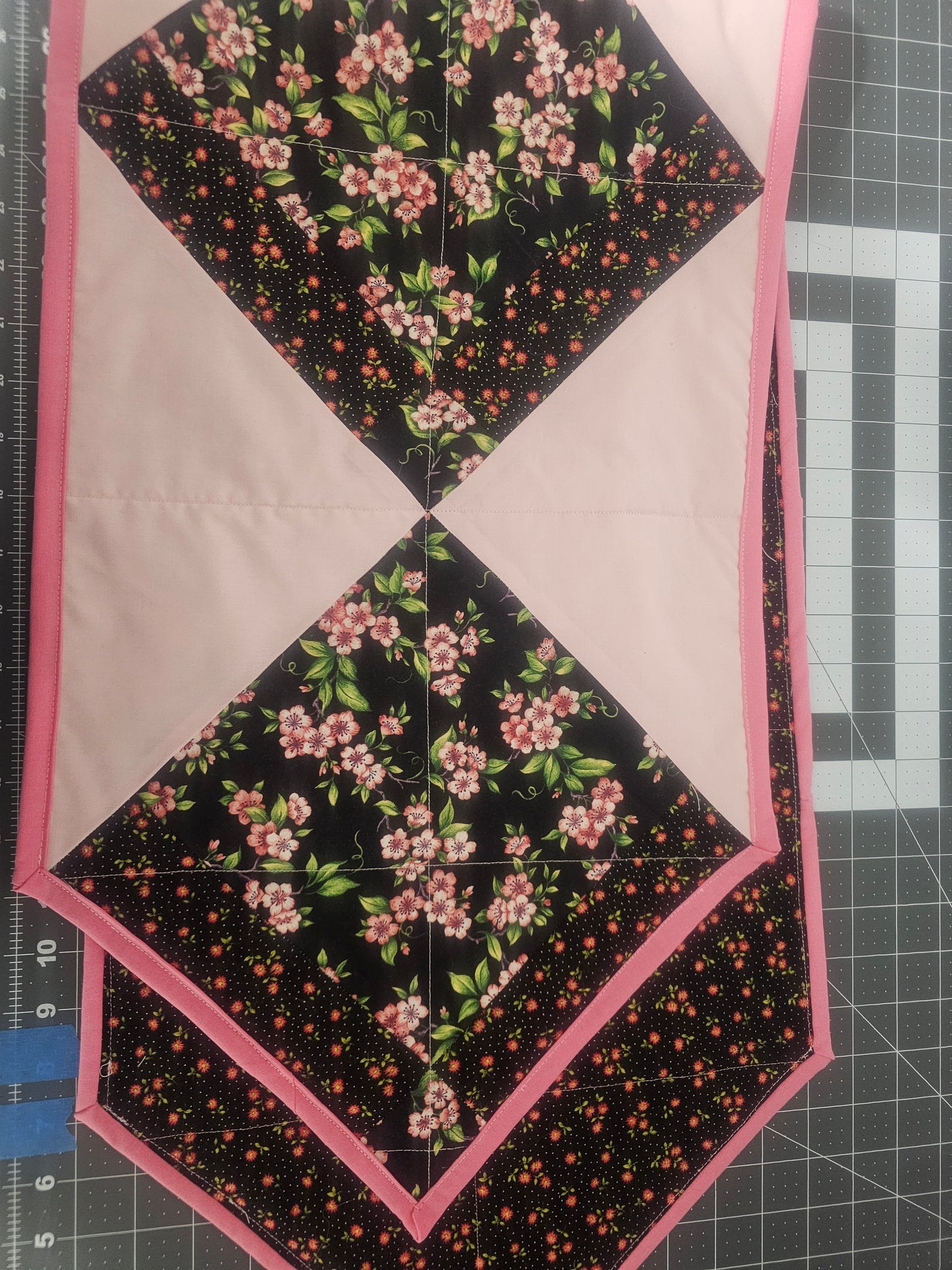 Spring flower pink runner