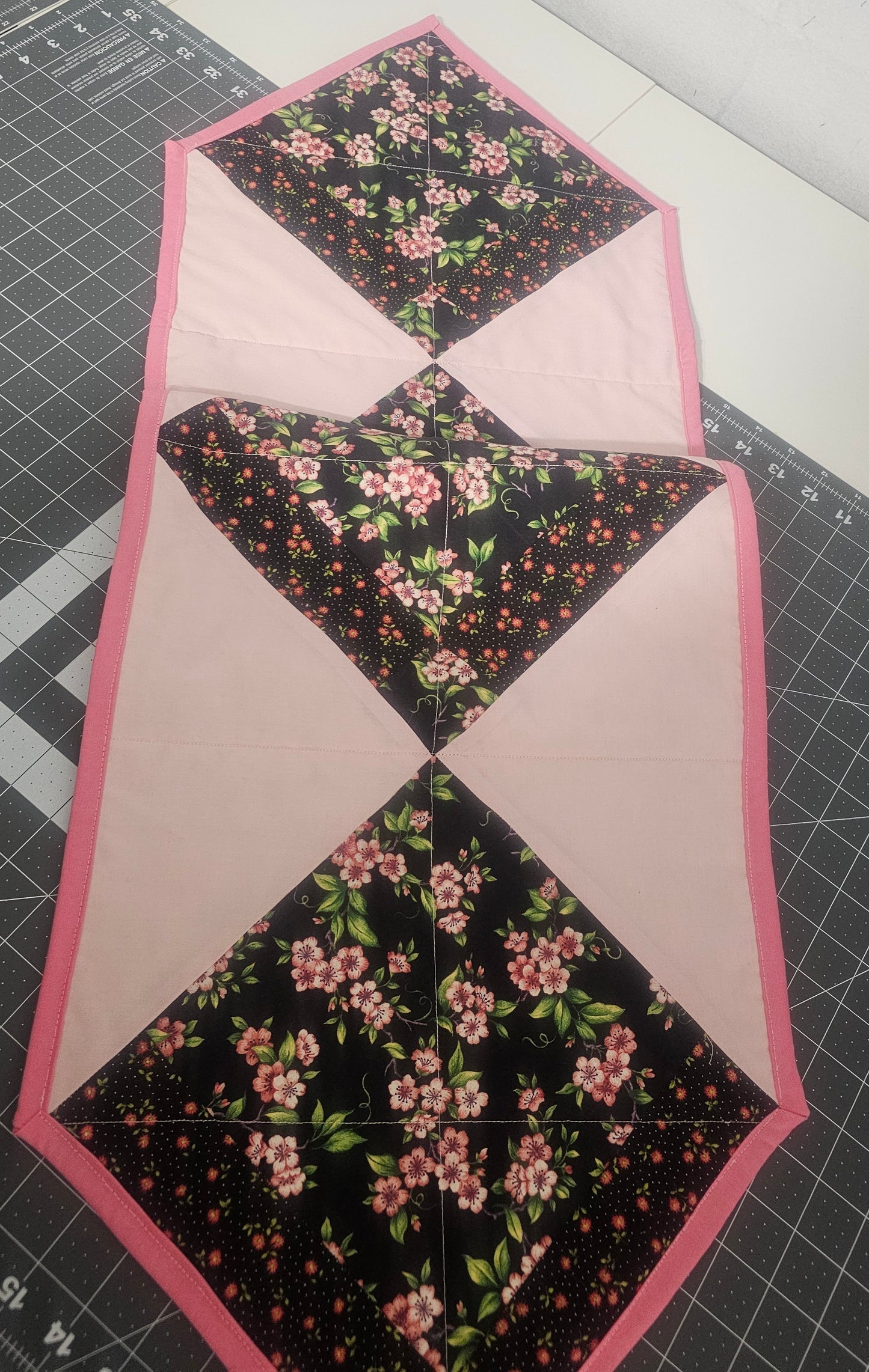 Spring flower pink runner