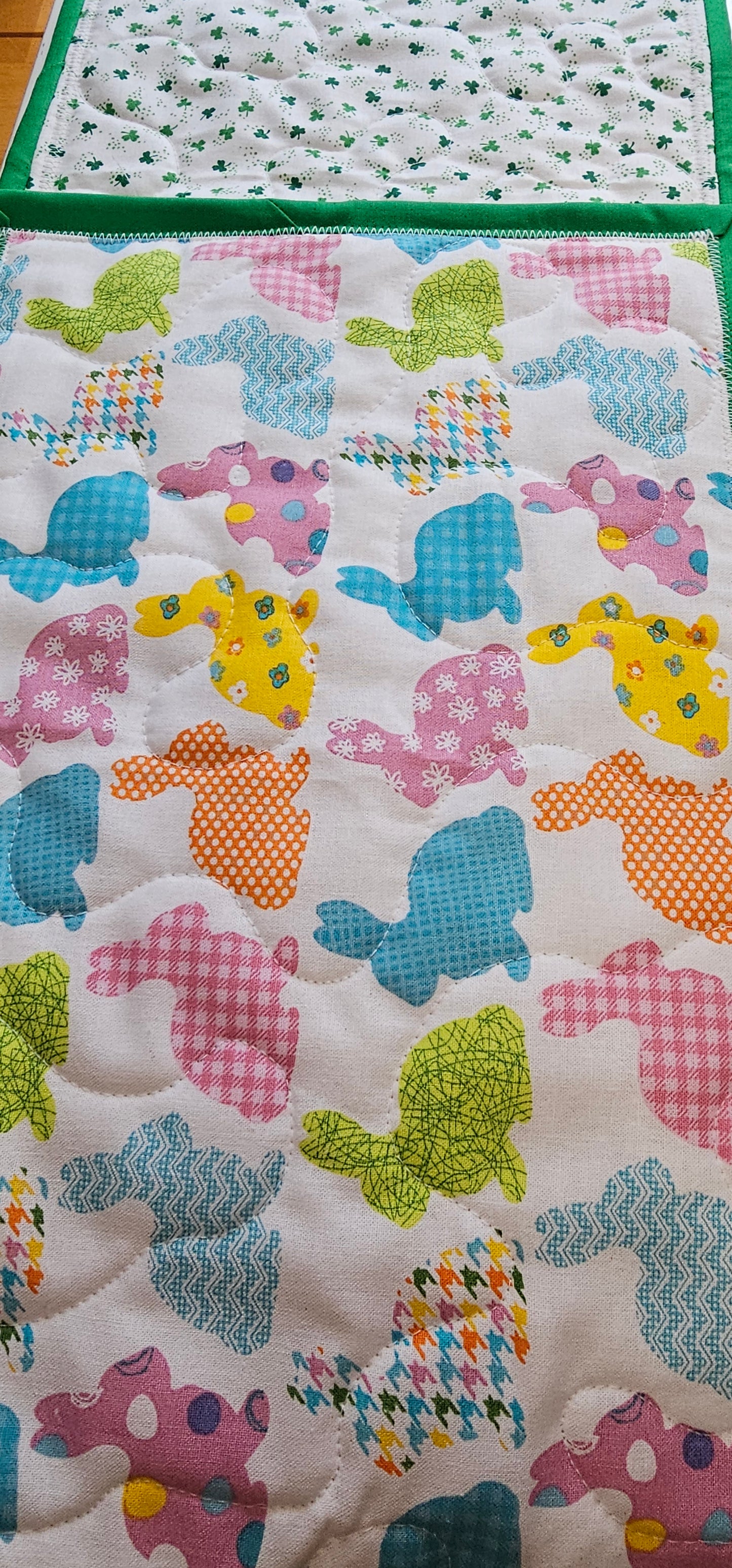 Dual season bunny/shamrock runner